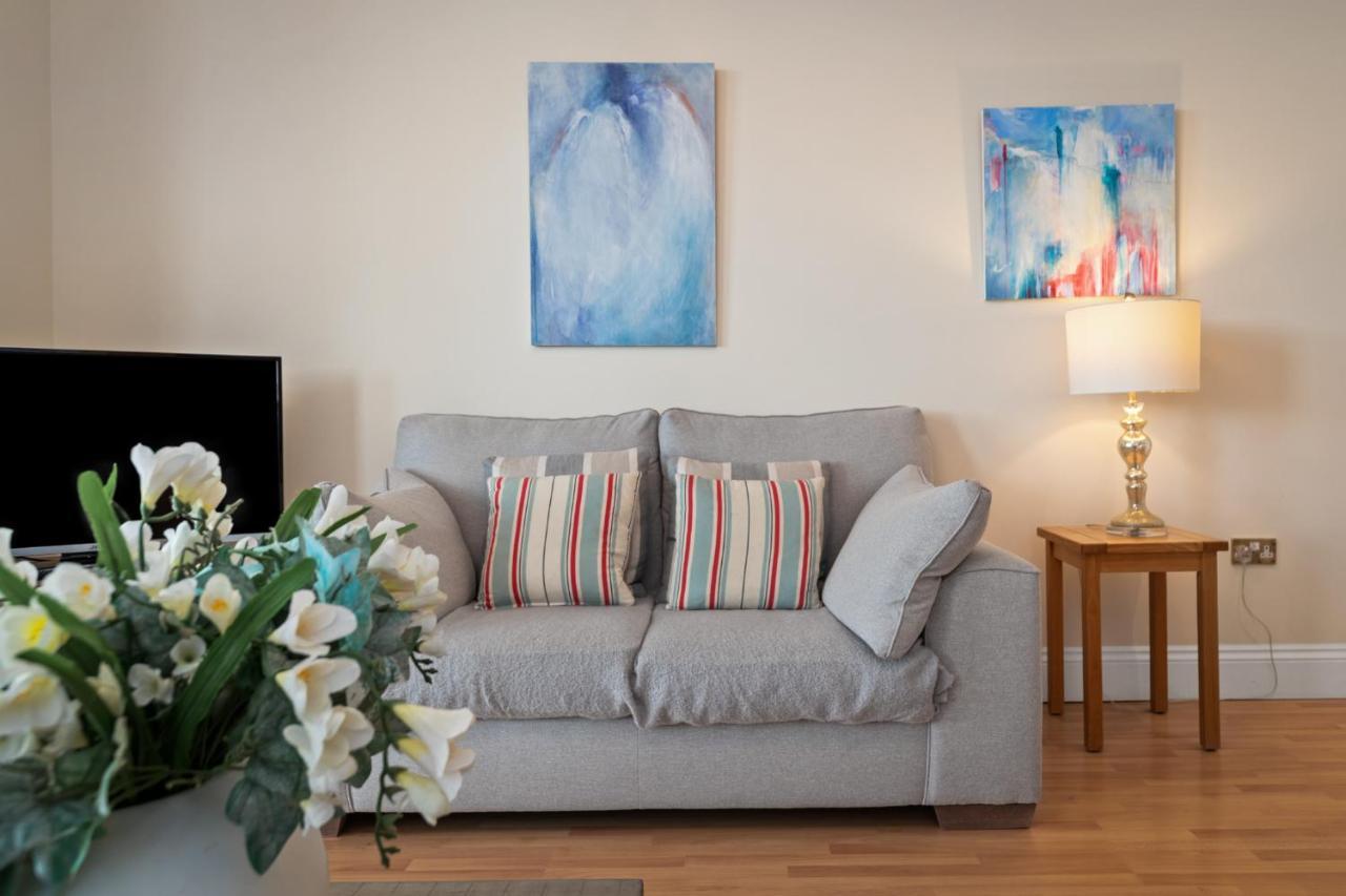 Bryn Y Mor - Tenby Apartment Sea Views Esterno foto