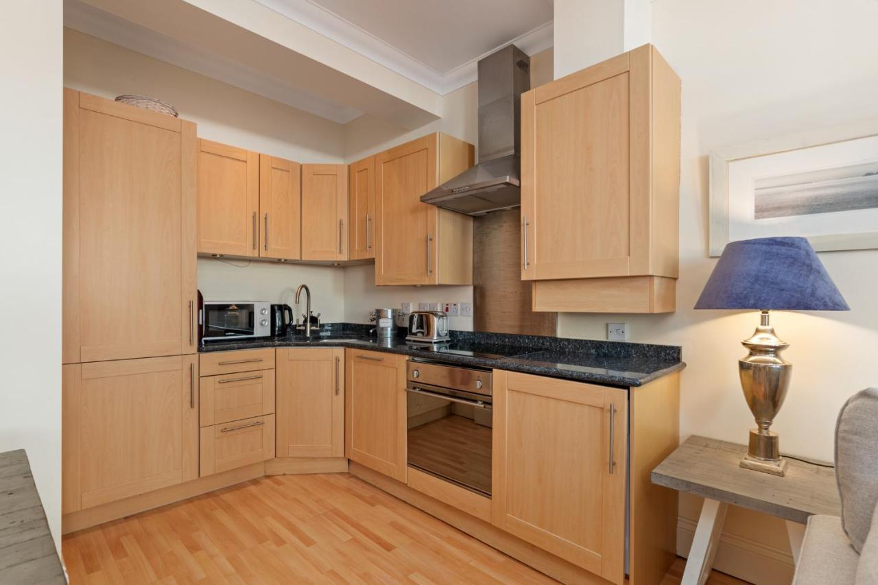 Bryn Y Mor - Tenby Apartment Sea Views Esterno foto